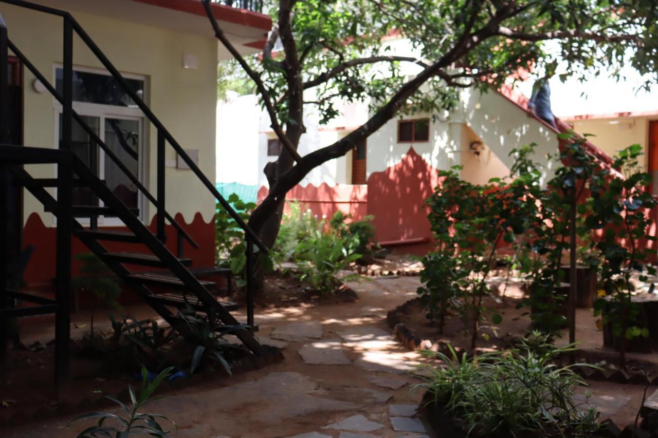 Da Mantra House Hostal Tiruvannāmalai Exterior foto